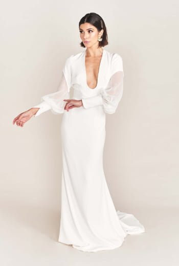 20 BRIDAL GOWNS WITH SMOKIN’ STATEMENT NECKLINES – Hello May